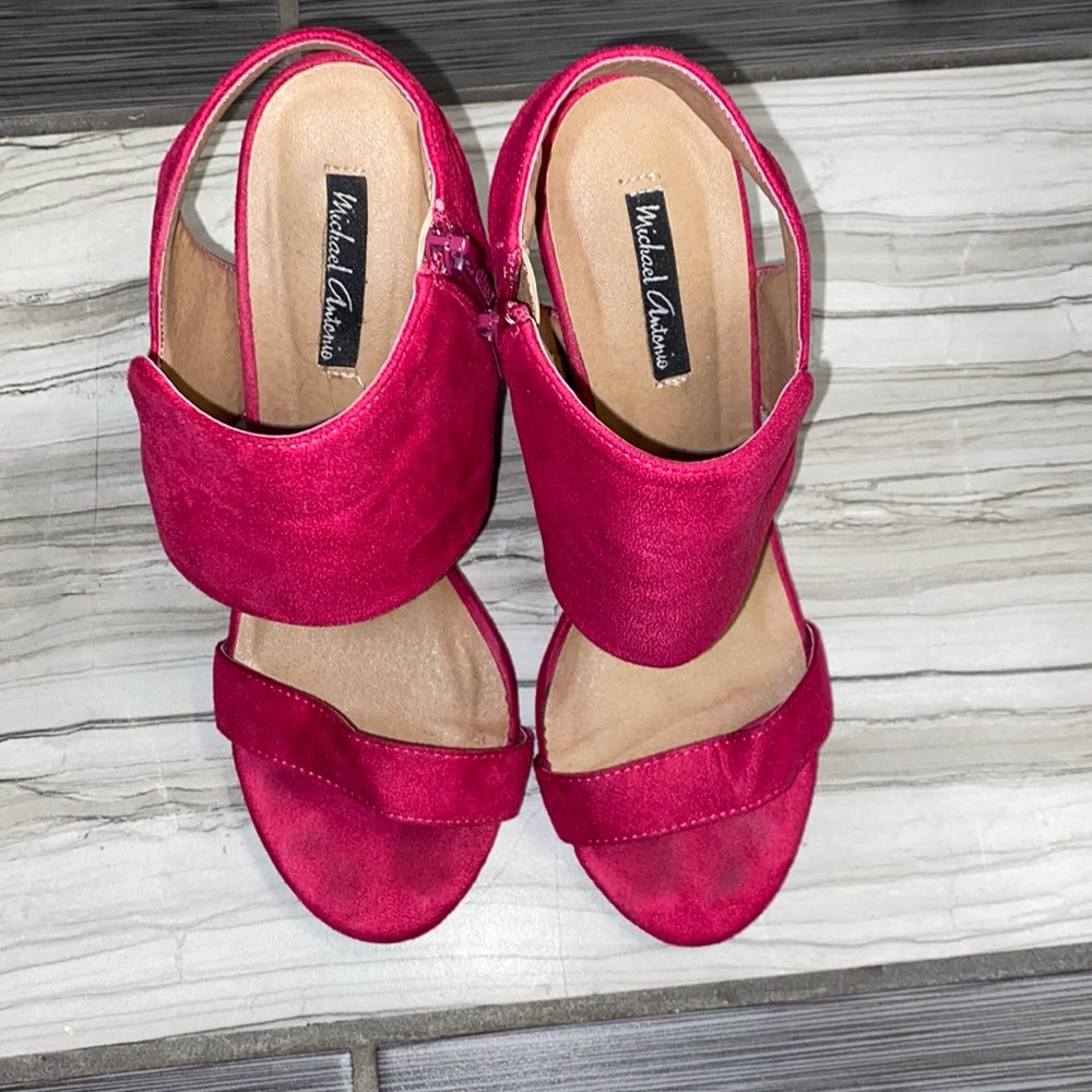 Magenta block heel sandals